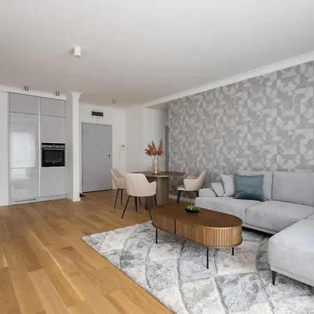 Apartamento Wilanow Branickiego Deluxe *
