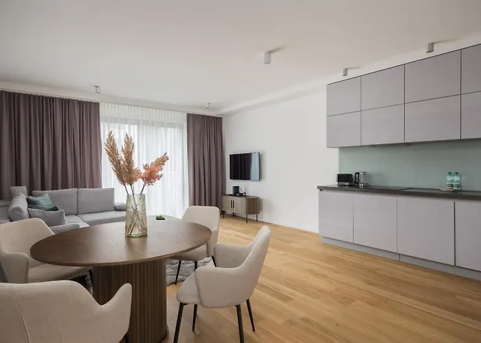 Wilanow Branickiego Deluxe 公寓